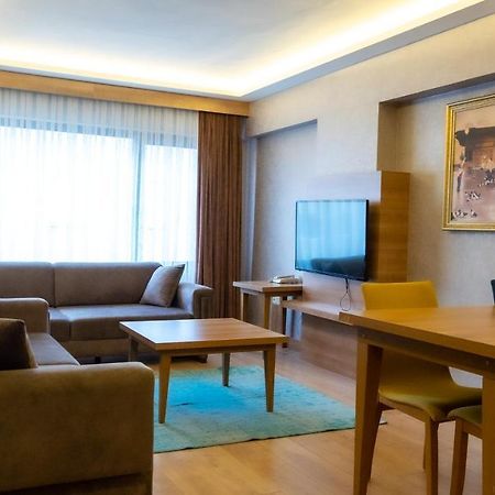 Bursa Suites Apart Otel 外观 照片 A living room in a serviced apartment in Istanbul, Turkey